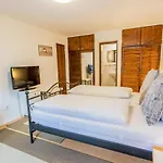 Garten By Interhome Appartamento Innsbruck